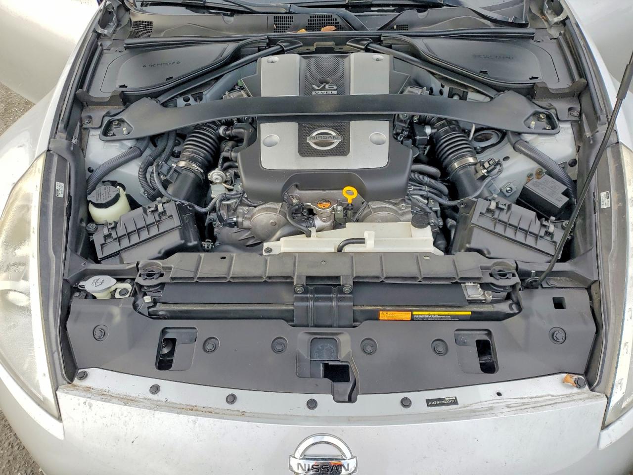 2010 NISSAN 370Z photo 11