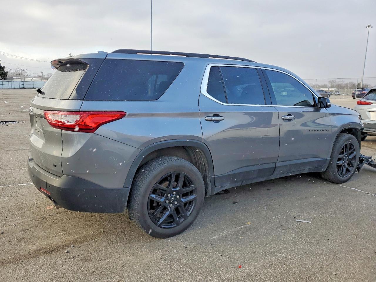 2019 CHEVROLET TRAVERSE LT photo 5