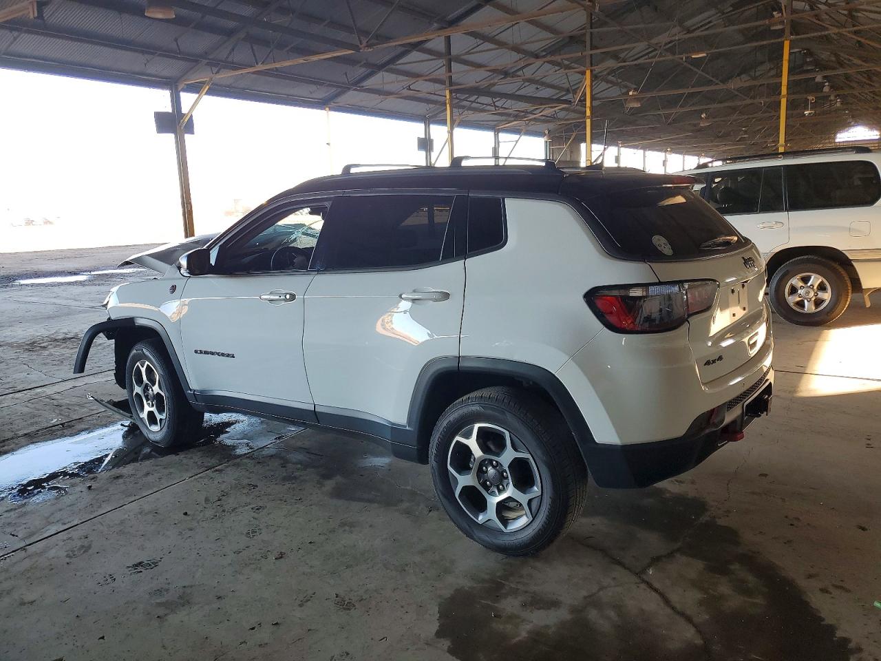 2022 JEEP COMPASS TRAILHAWK photo 2
