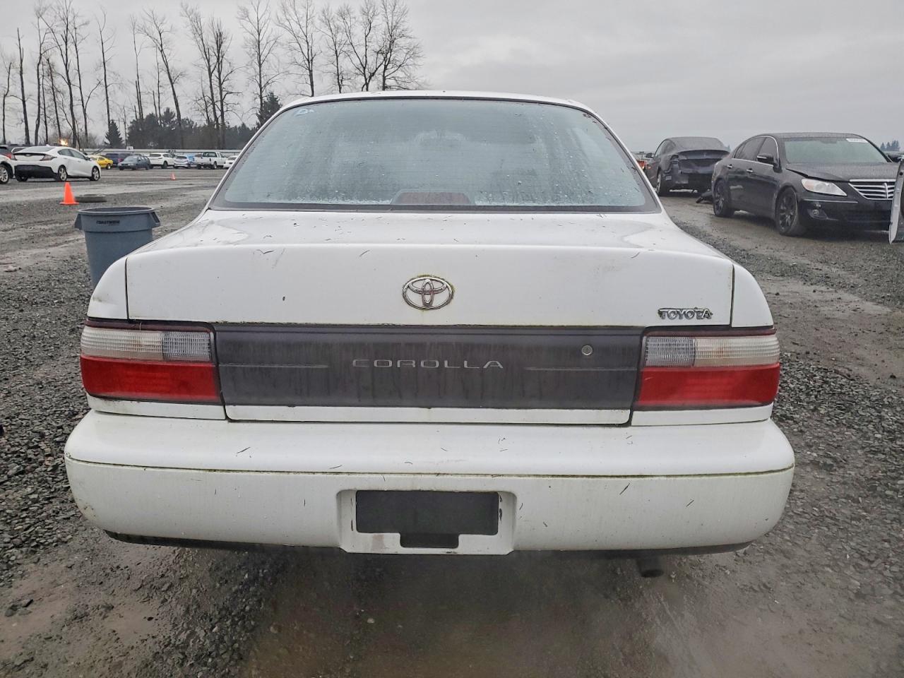 1996 TOYOTA COROLLA photo 6