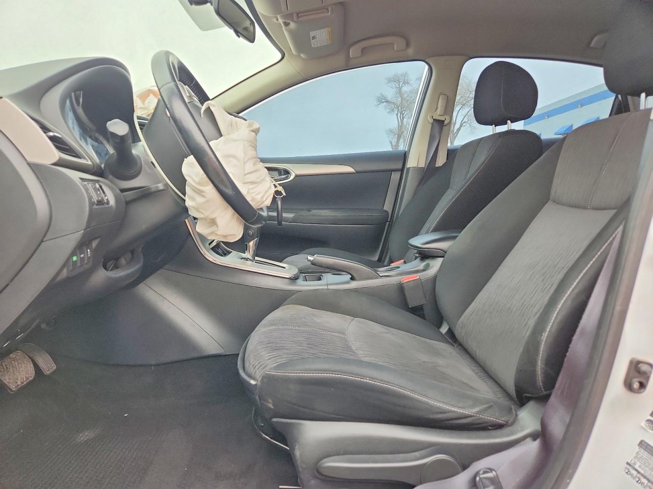 2015 NISSAN SENTRA S photo 7