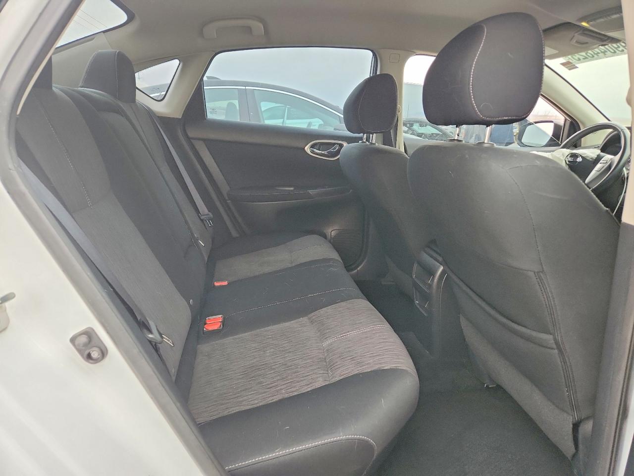 2015 NISSAN SENTRA S photo 10