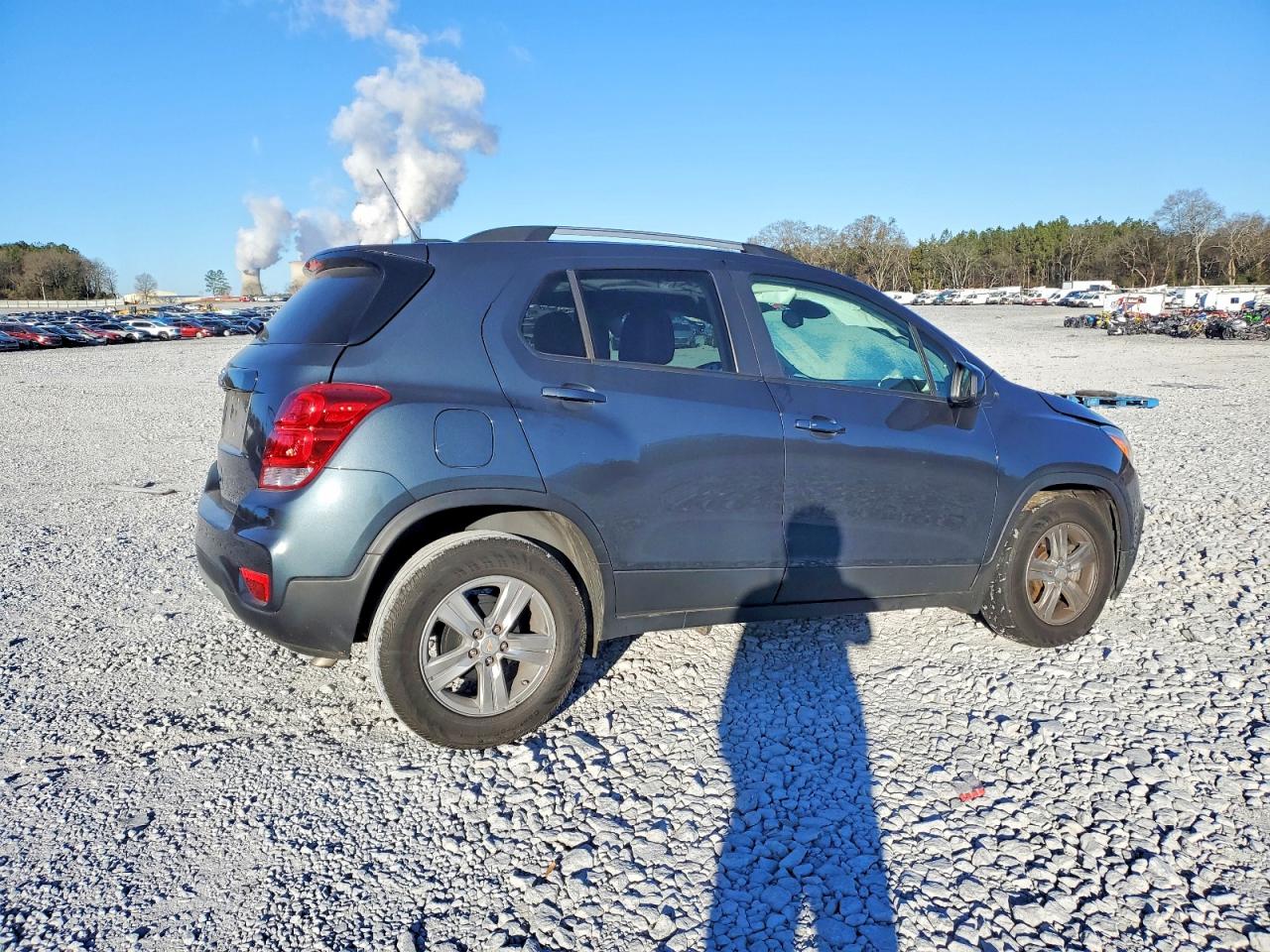 2022 CHEVROLET TRAX 1LT photo 3