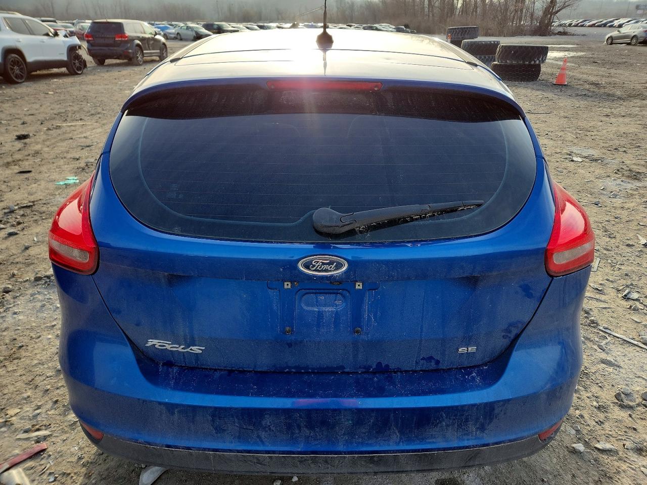 2018 FORD FOCUS SE photo 6