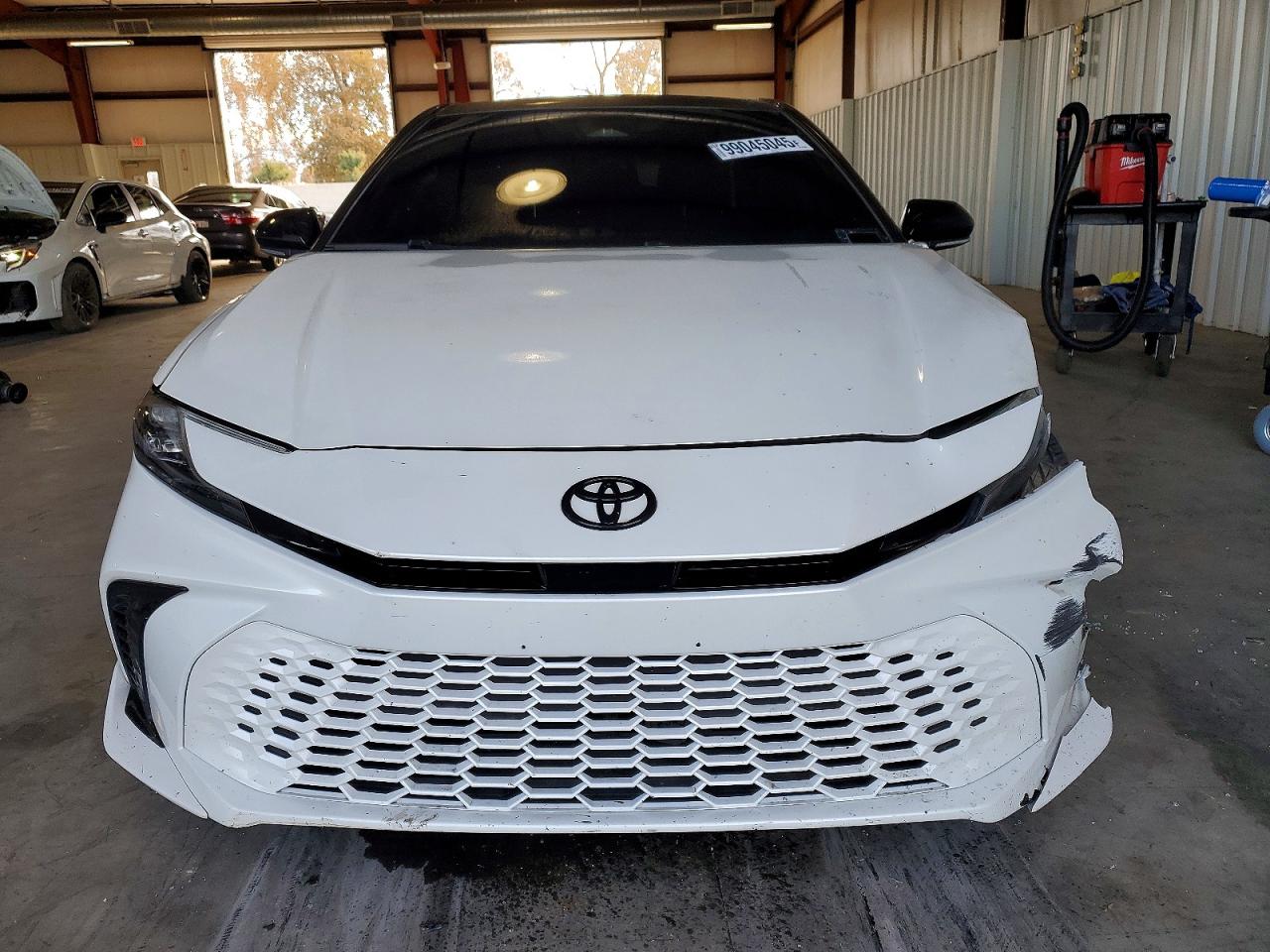 2025 TOYOTA CAMRY XSE photo 9