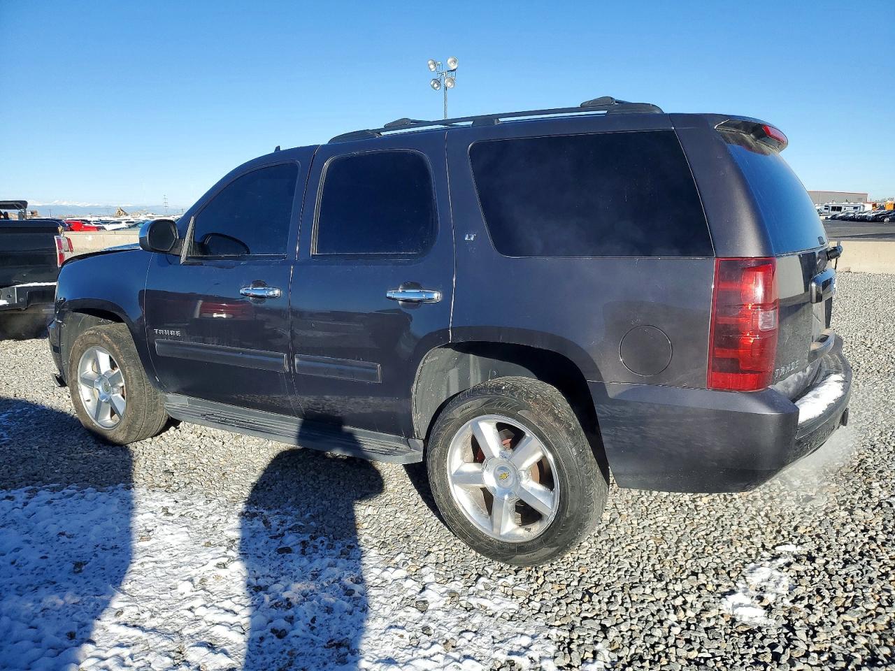 2011 CHEVROLET TAHOE K1500 LT photo 2