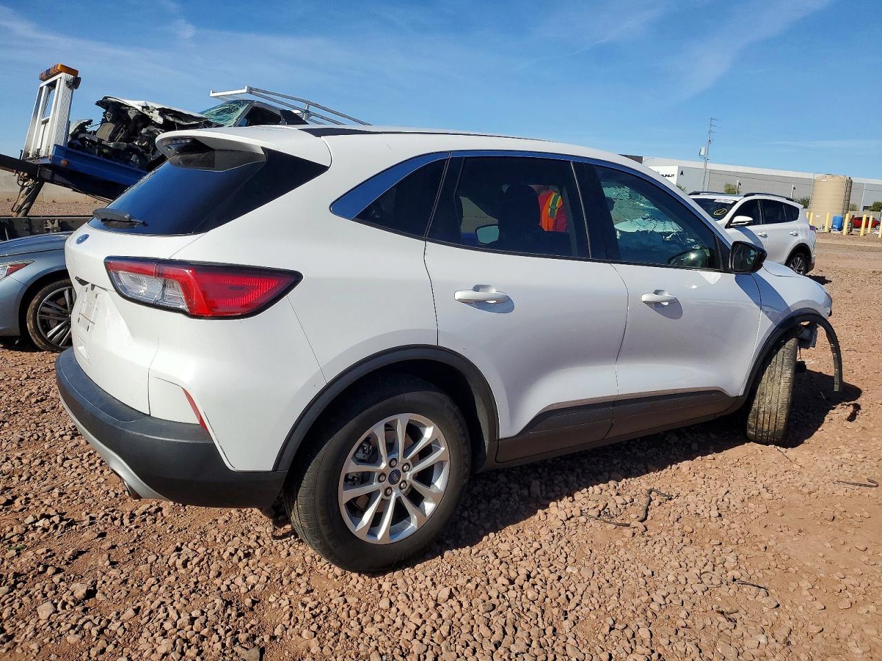 2022 FORD ESCAPE SE photo 3