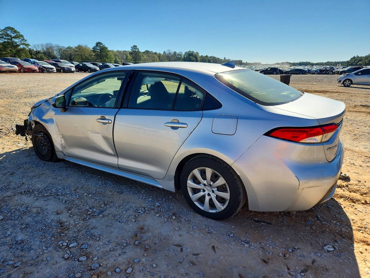 2020 TOYOTA COROLLA LE photo 2