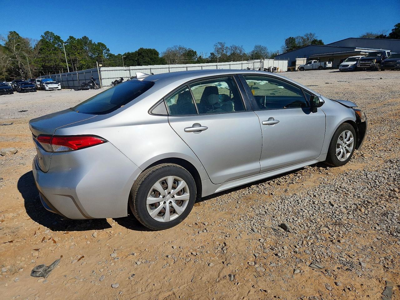 2020 TOYOTA COROLLA LE photo 3