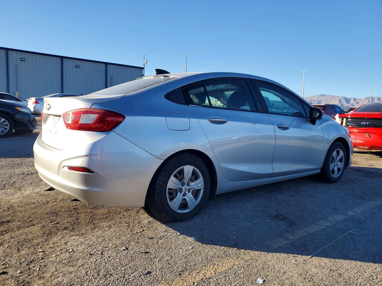 2017 CHEVROLET CRUZE LS photo 3