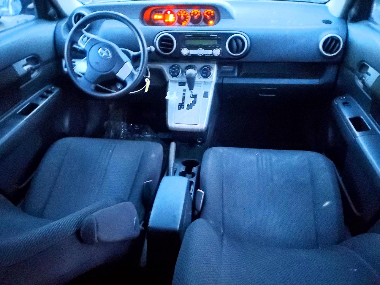 2009 TOYOTA SCION XB photo 8