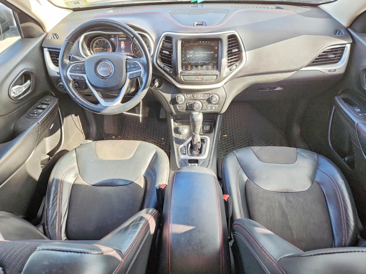 2015 JEEP CHEROKEE TRAILHAWK photo 15