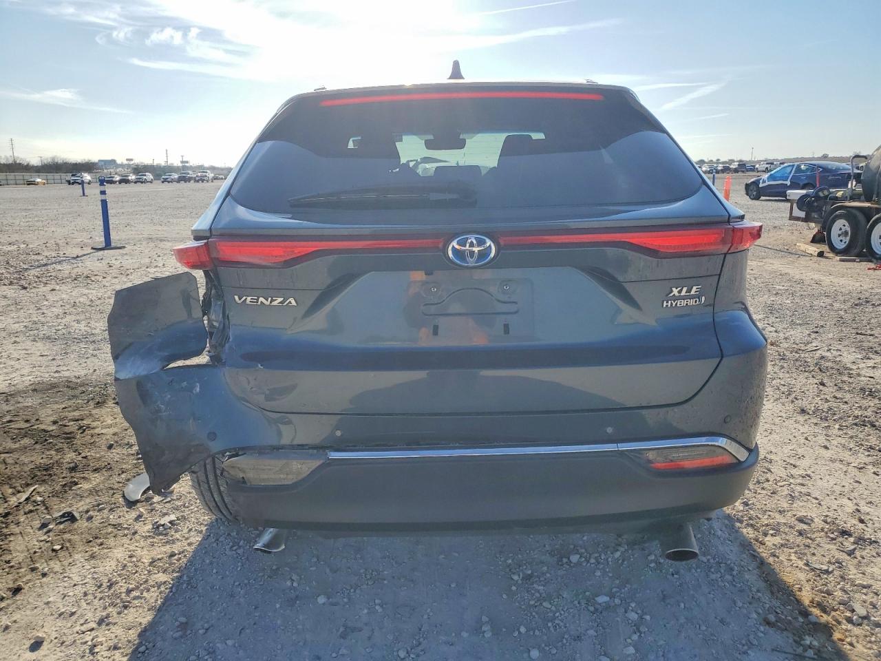 2021 TOYOTA VENZA LE photo 6
