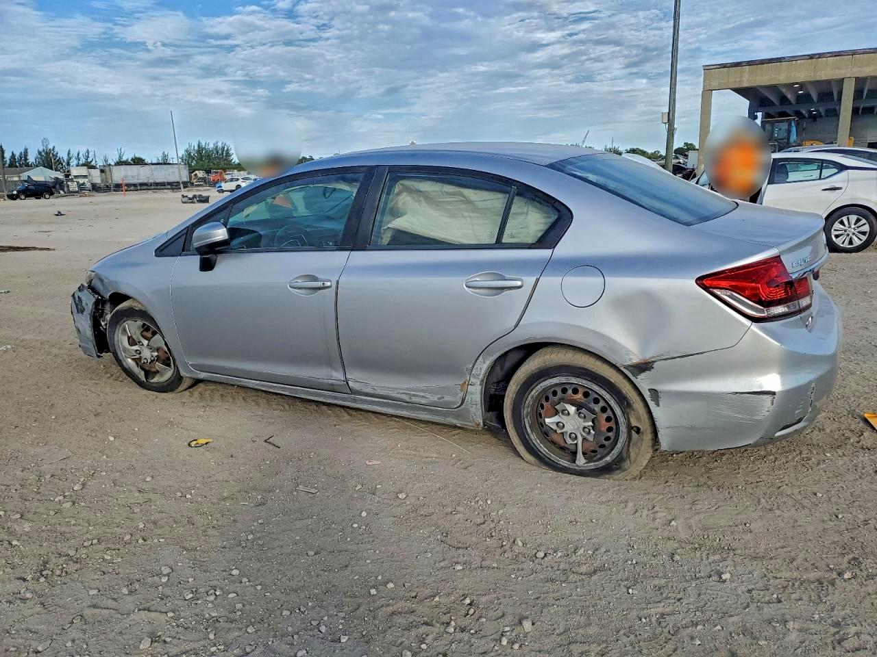 2015 HONDA CIVIC LX photo 2