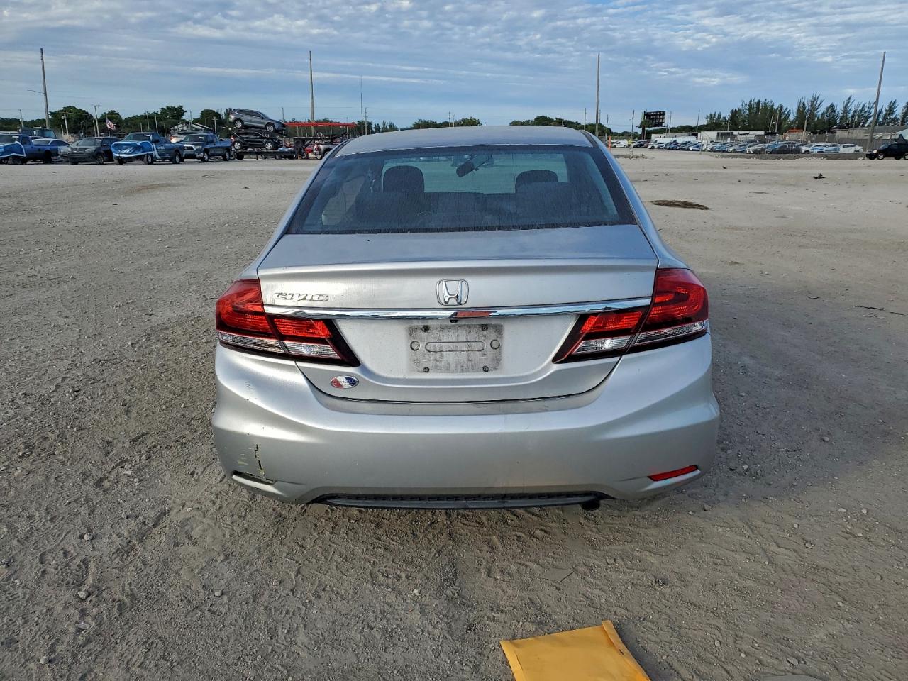 2015 HONDA CIVIC LX photo 6