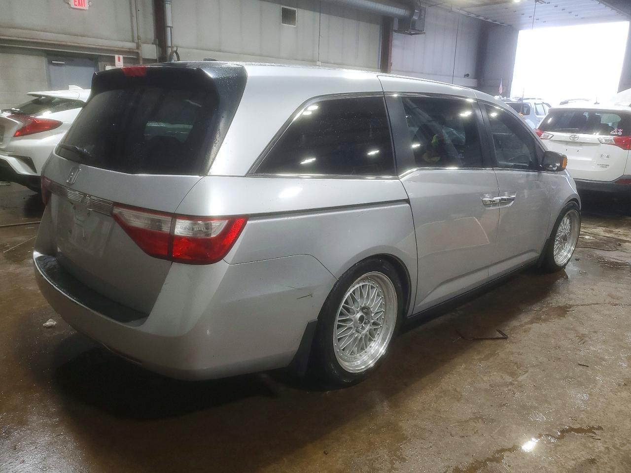 2012 HONDA ODYSSEY EXL photo 3