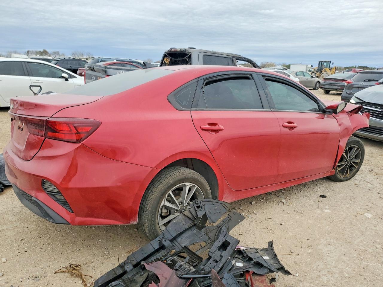 2024 KIA FORTE LX photo 5