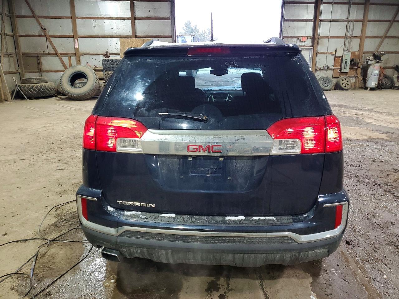 2017 GMC TERRAIN SLE photo 6