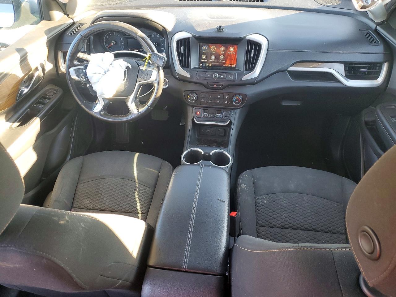 2018 GMC TERRAIN SLE photo 8