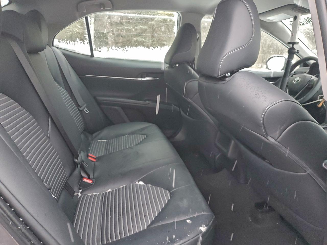 2019 TOYOTA CAMRY L photo 10