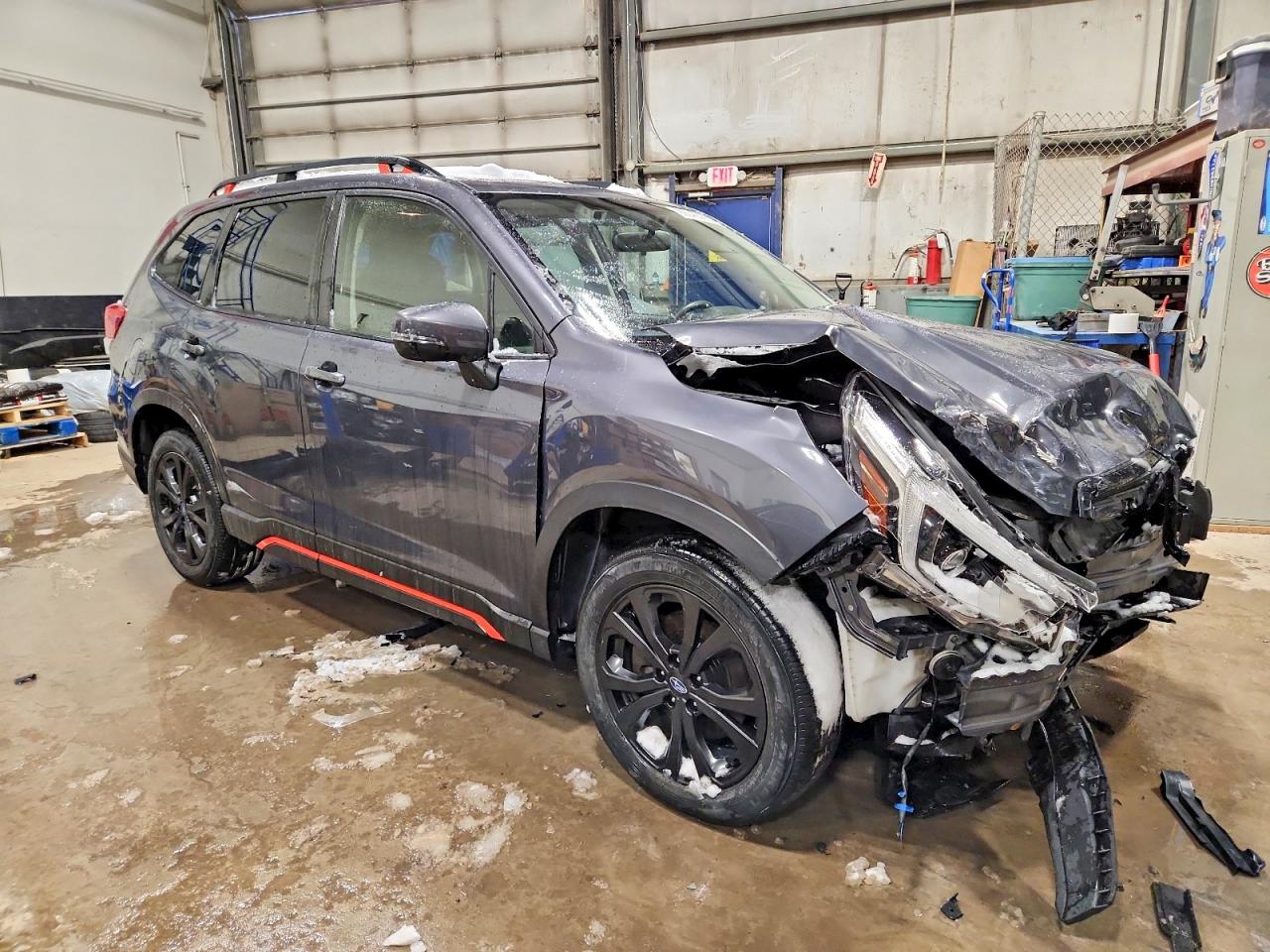 2021 SUBARU FORESTER SPORT photo 4