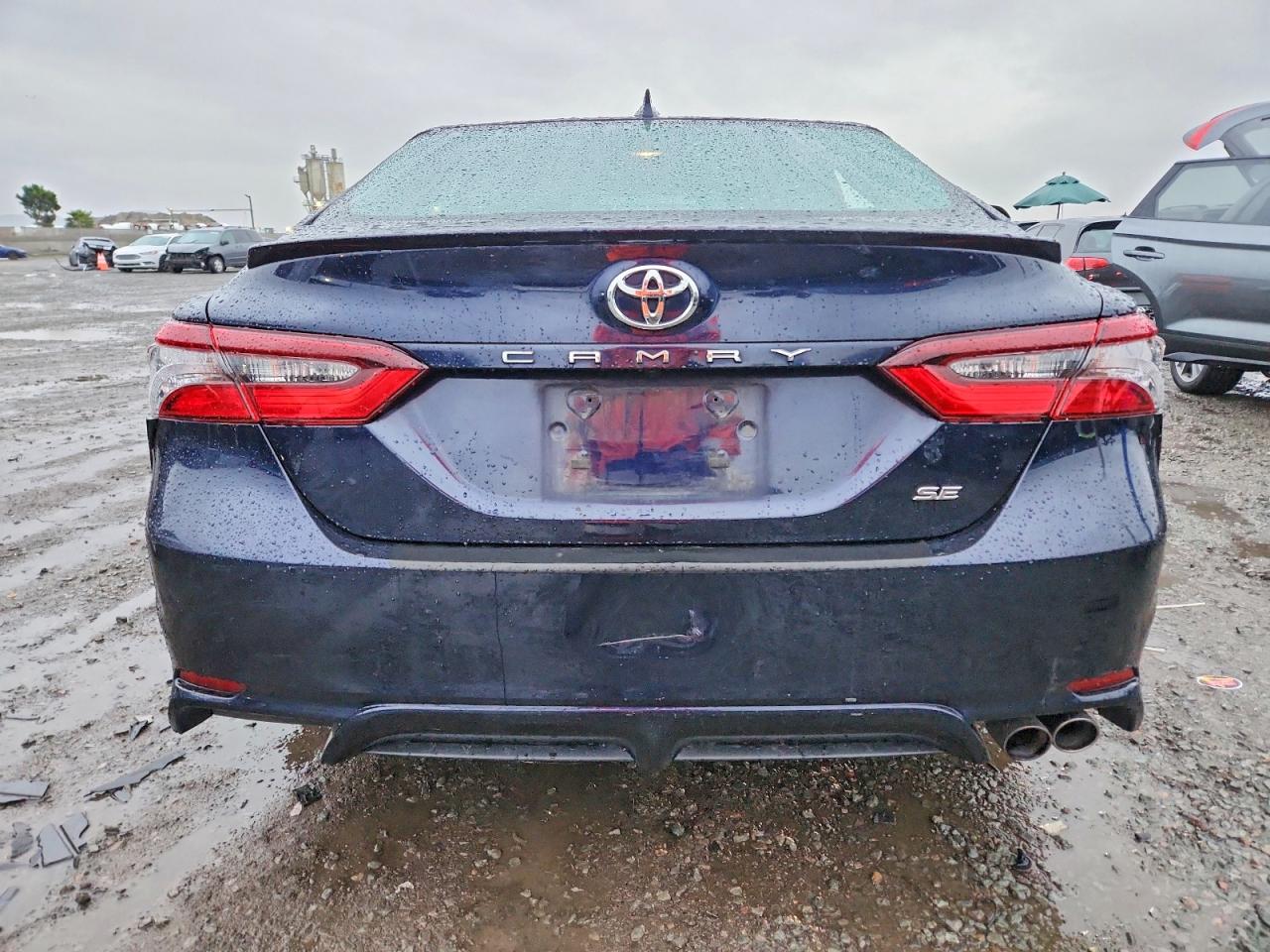 2021 TOYOTA CAMRY SE photo 6