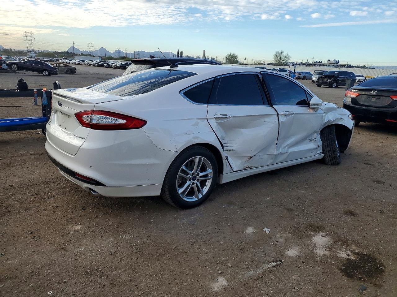 2016 FORD FUSION TITANIUM PHEV photo 3