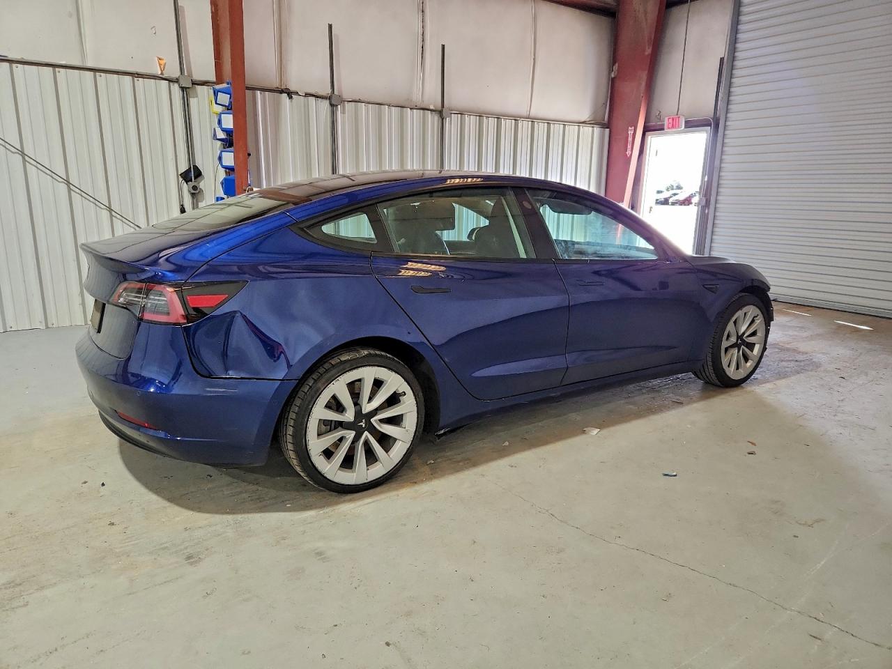 2022 TESLA MODEL 3 photo 3