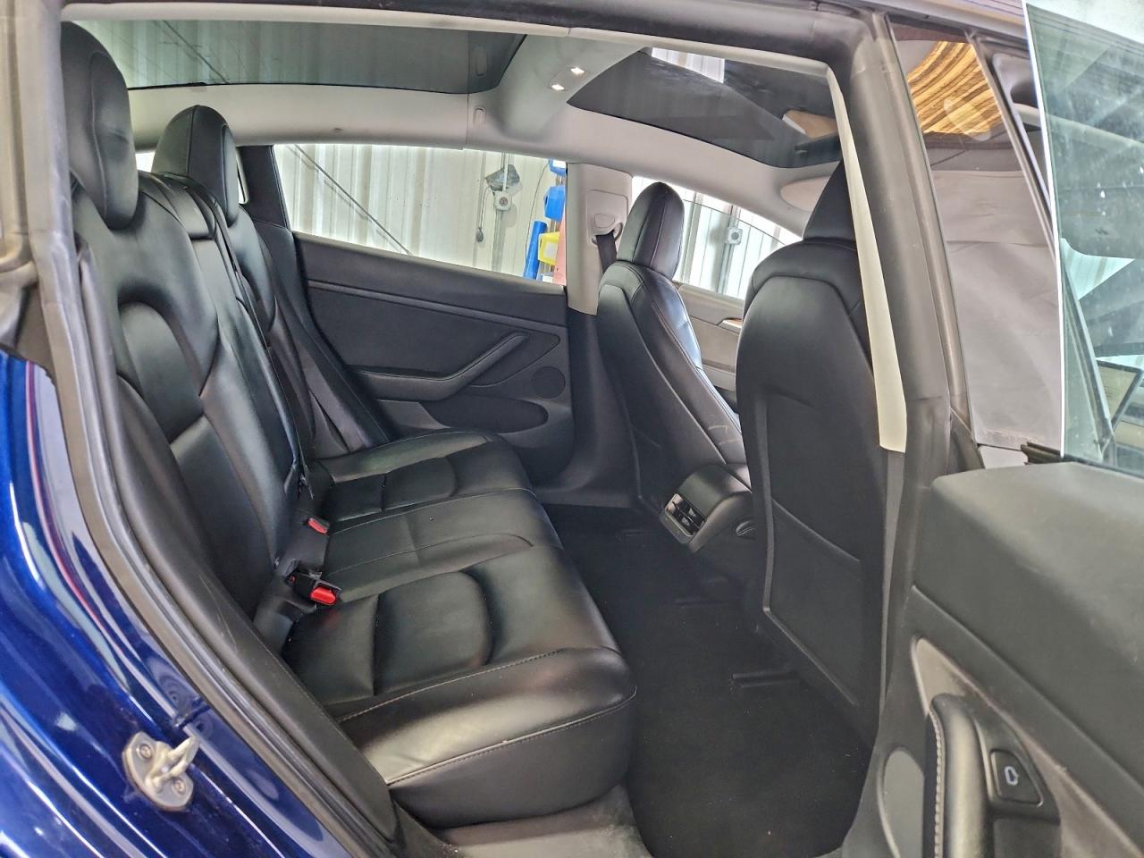 2022 TESLA MODEL 3 photo 10
