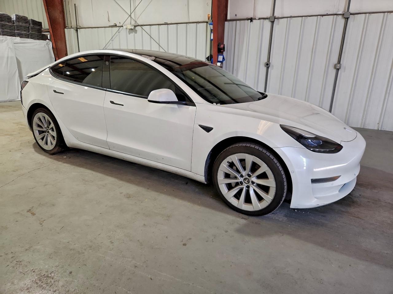 2022 TESLA MODEL 3 photo 4