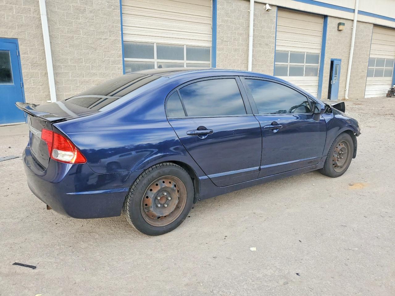 2010 HONDA CIVIC LX photo 3
