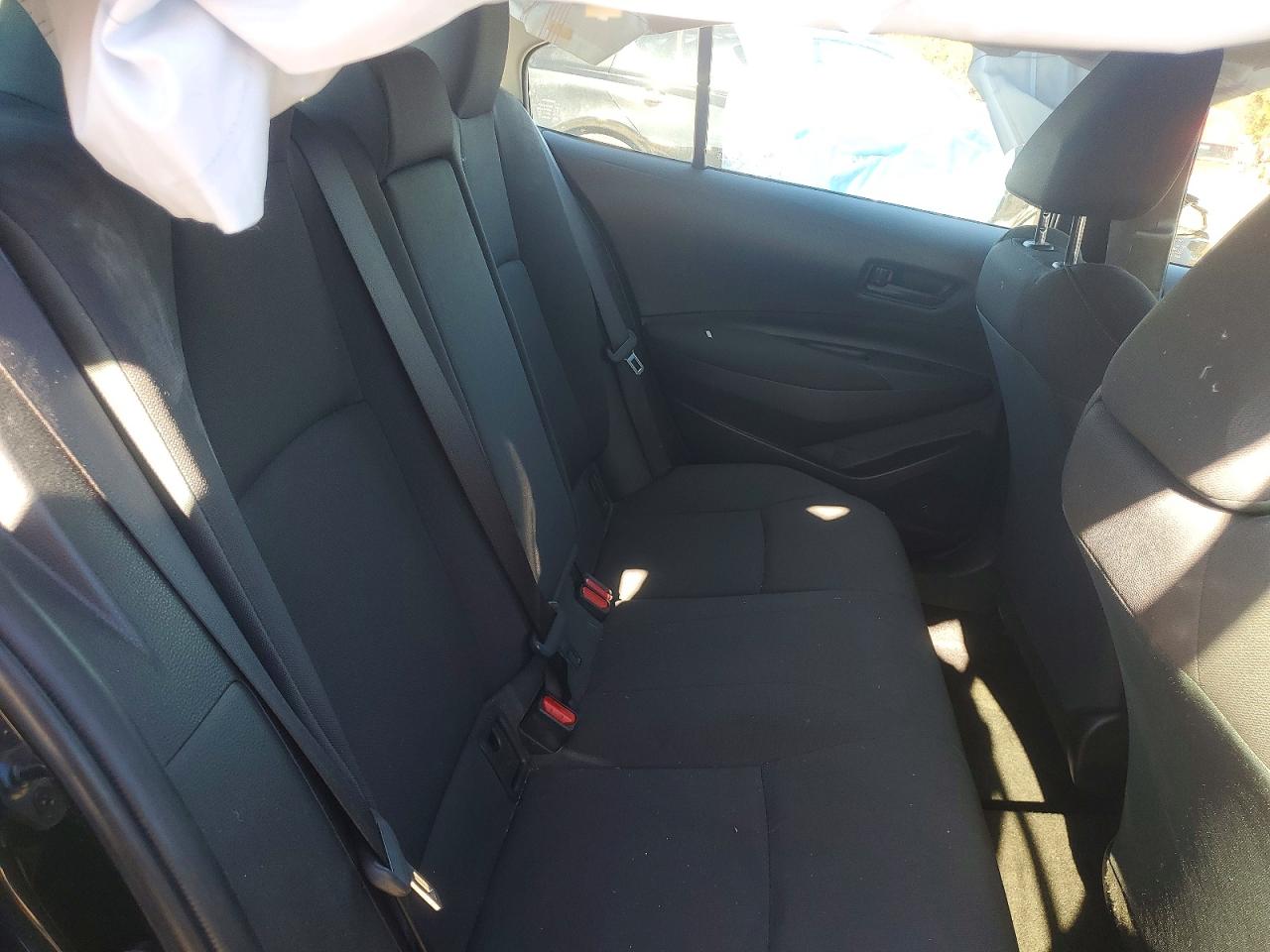 2022 TOYOTA COROLLA LE photo 19