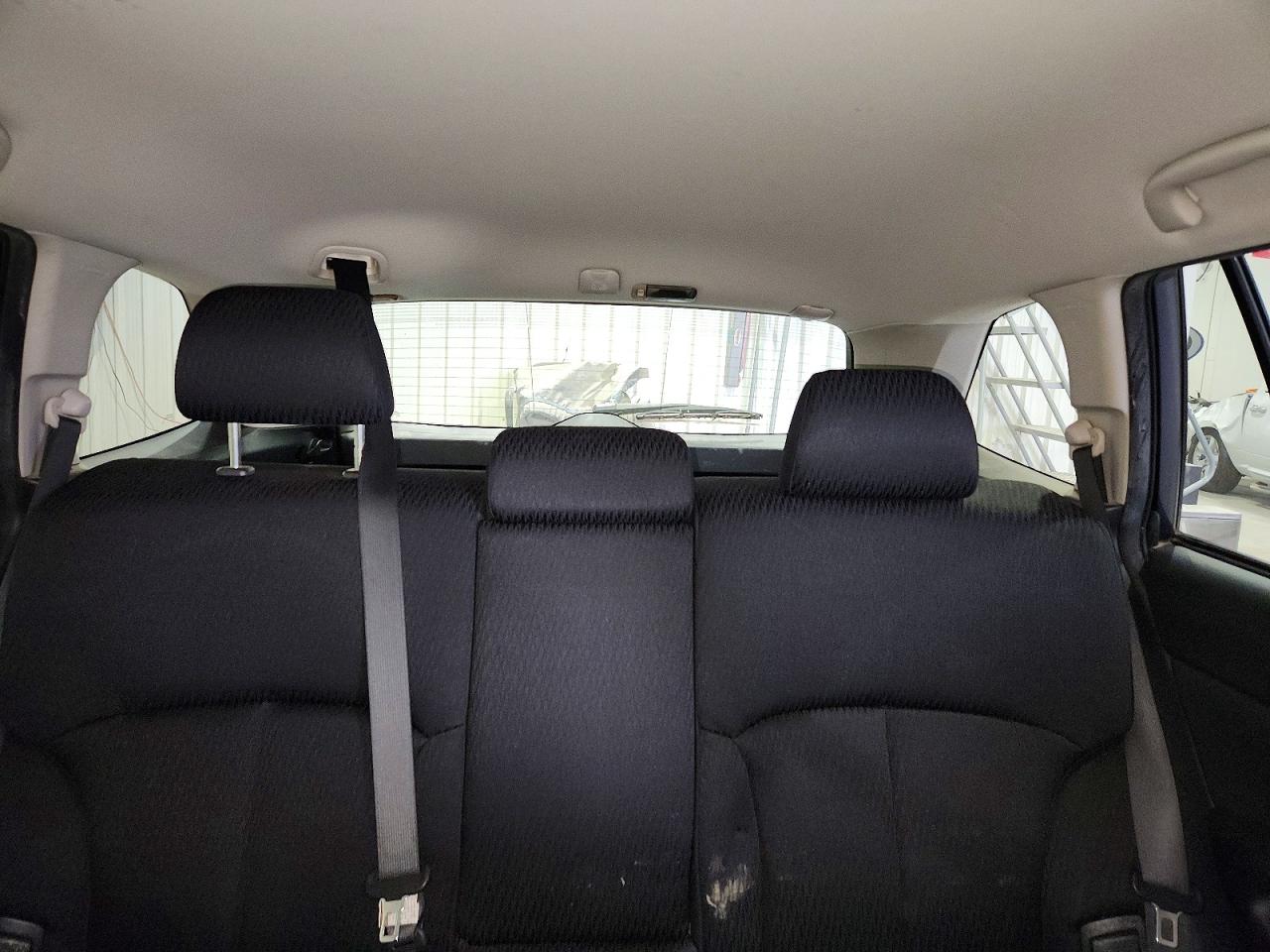 2010 SUBARU OUTBACK 2.5I PREMIUM photo 19
