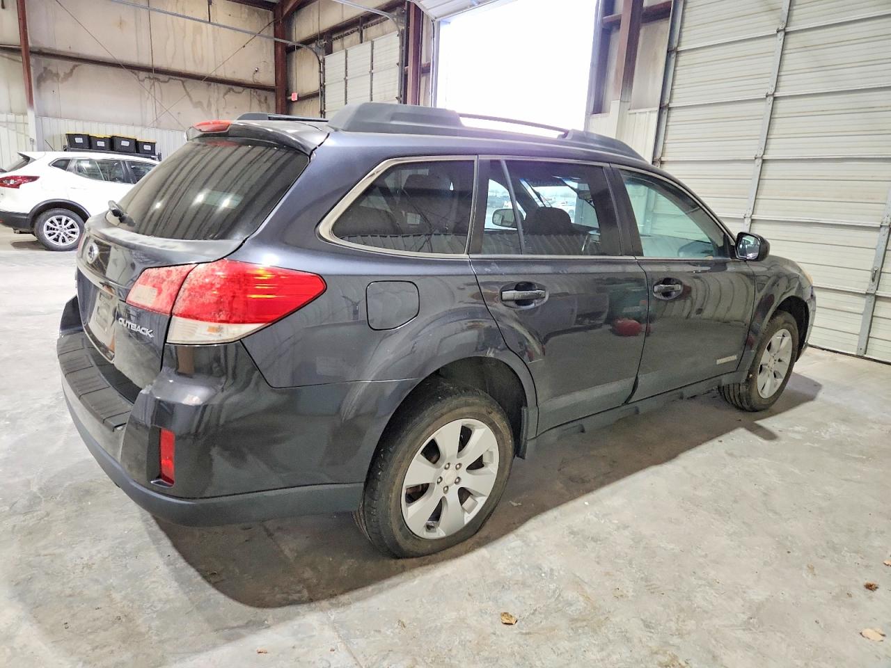 2010 SUBARU OUTBACK 2.5I PREMIUM photo 5