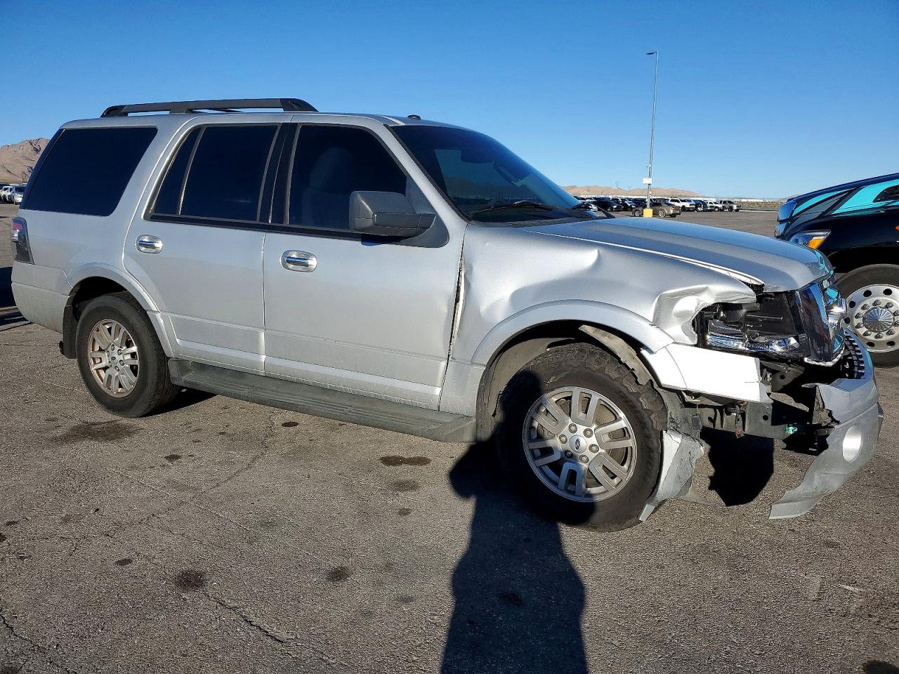 2012 FORD EXPEDITION XLT photo 4