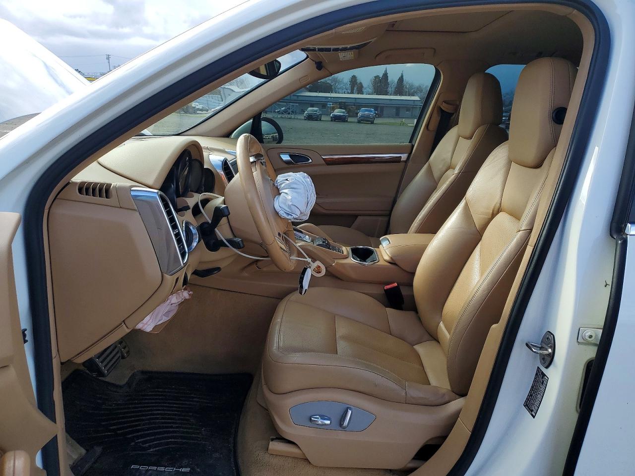2011 PORSCHE CAYENNE S photo 7