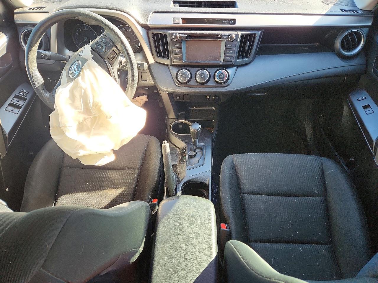 2017 TOYOTA RAV4 LE photo 8