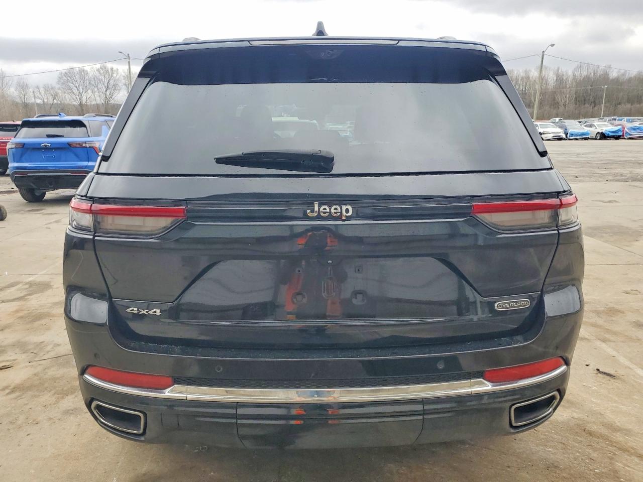 2022 JEEP GRAND CHEROKEE OVERLAND photo 6