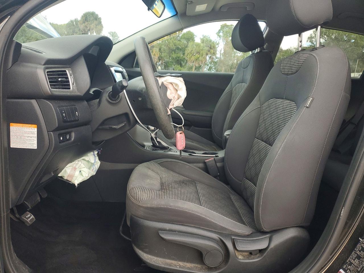 2017 KIA NIRO FE photo 7