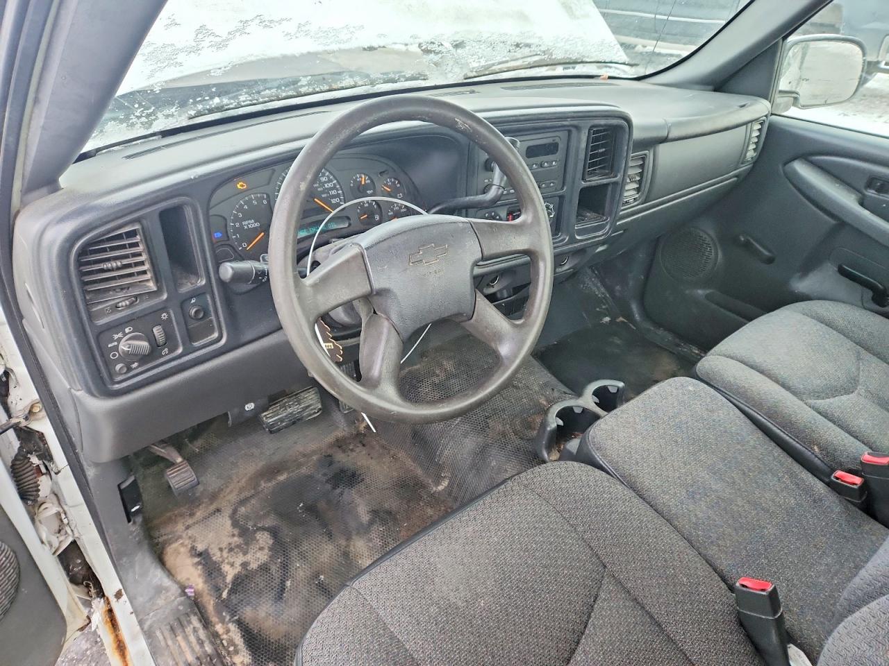2005 CHEVROLET SILVERADO C1500 photo 8