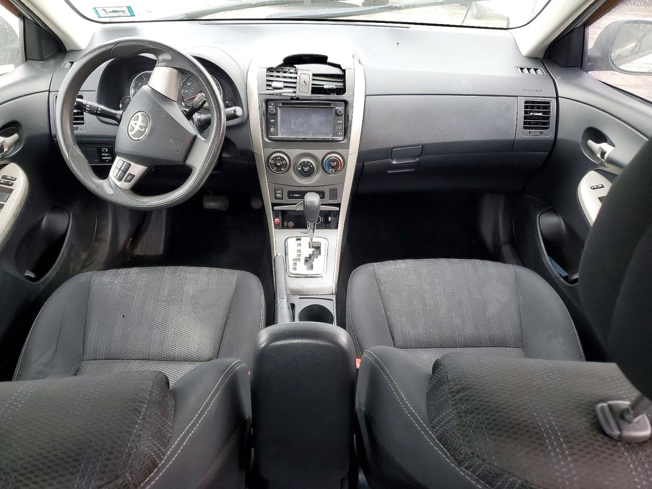 2013 TOYOTA COROLLA BASE photo 8