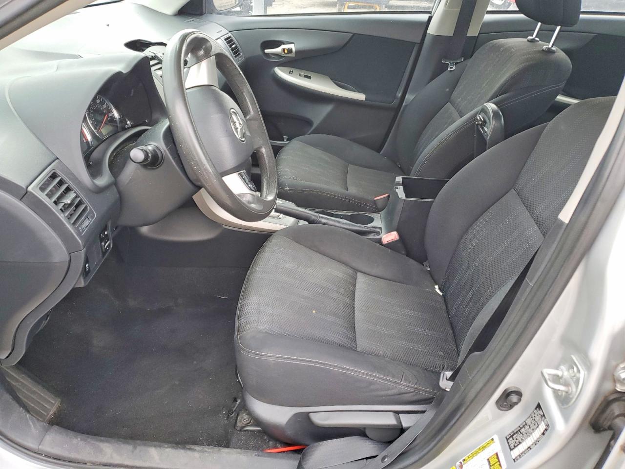 2013 TOYOTA COROLLA BASE photo 7