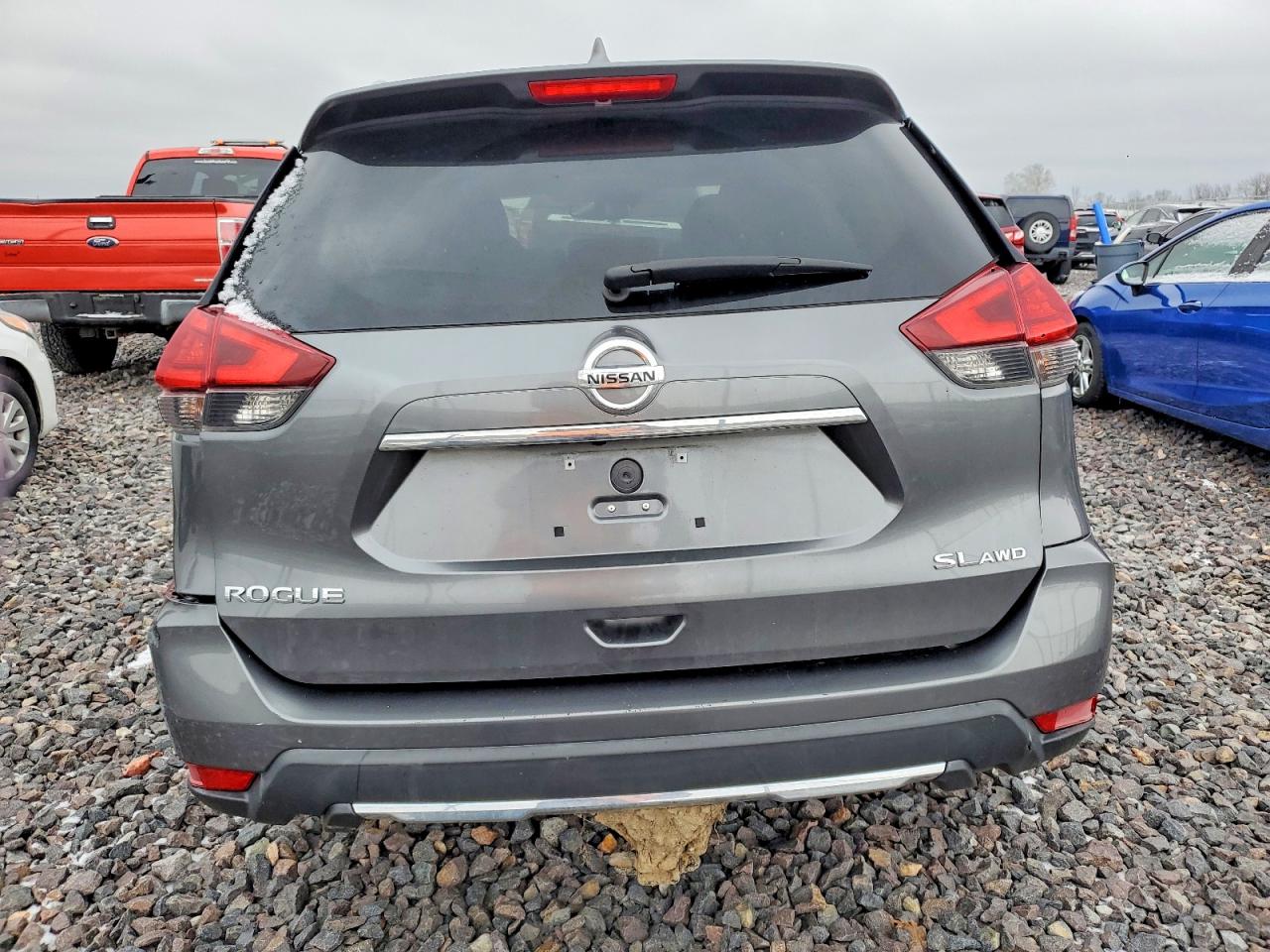2017 NISSAN ROGUE SV photo 11