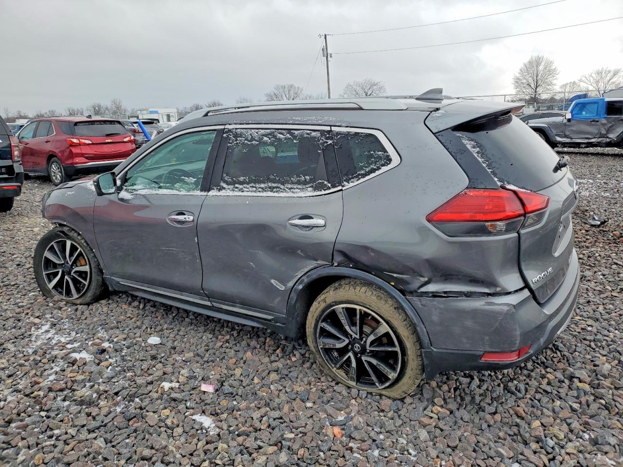 2017 NISSAN ROGUE SV photo 3