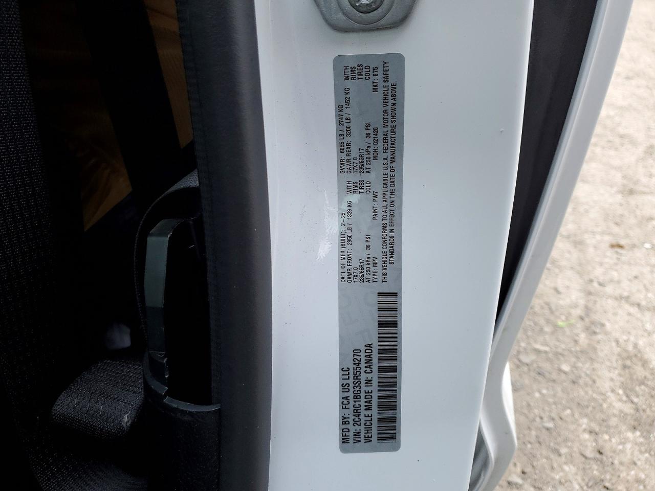 2025 CHRYSLER PACIFICA SELECT photo 12