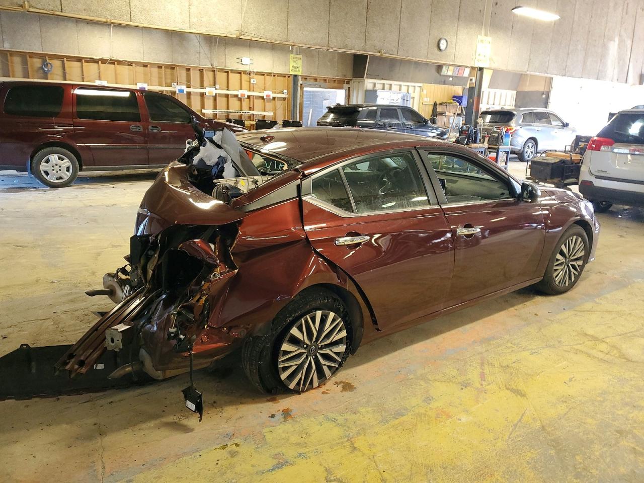 2025 NISSAN ALTIMA SV photo 3