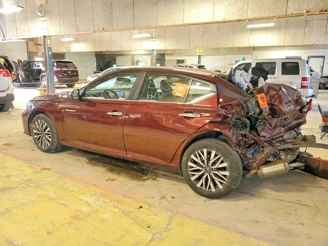 2025 NISSAN ALTIMA SV photo 2