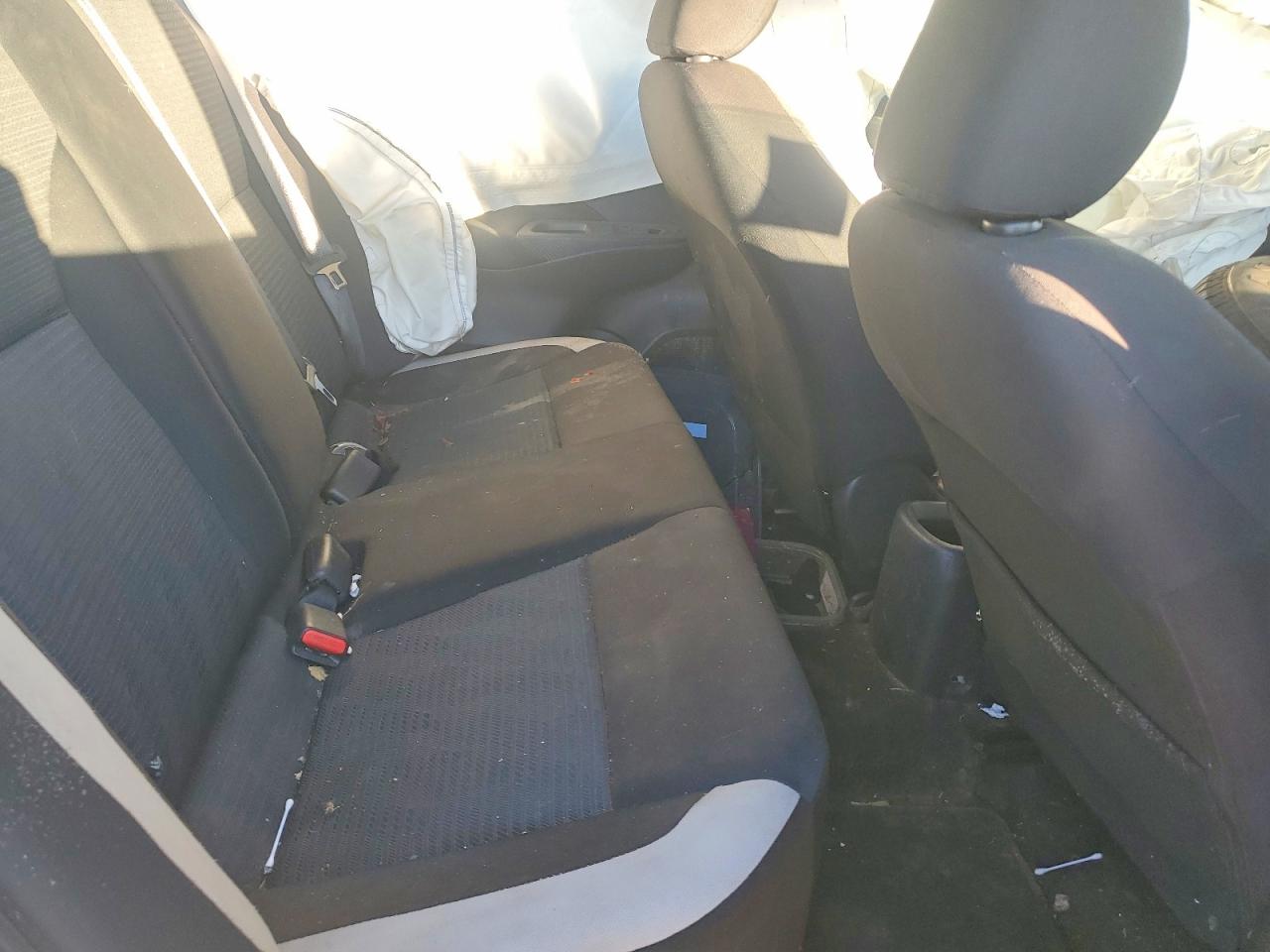 2021 NISSAN VERSA SV photo 10