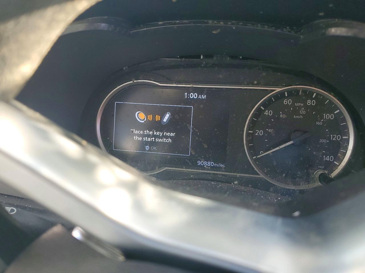 2021 NISSAN VERSA SV photo 9