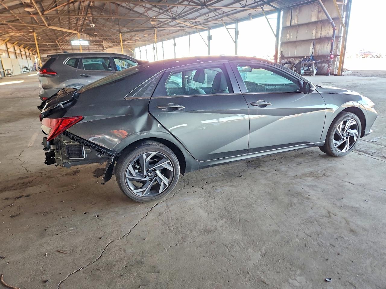 2025 HYUNDAI ELANTRA LIMITED photo 3